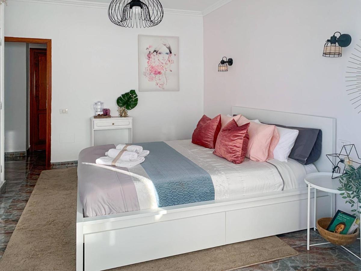 Habitaciones Privadas Cerca De La Playa Y Aeropuerto En Casa Compartida Con Otros Huespedes Плайя-Онда Экстерьер фото