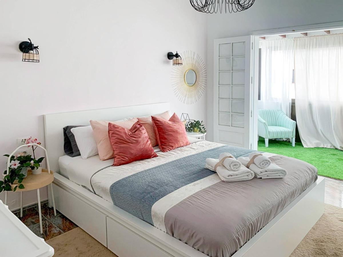 Habitaciones Privadas Cerca De La Playa Y Aeropuerto En Casa Compartida Con Otros Huespedes Плайя-Онда Экстерьер фото